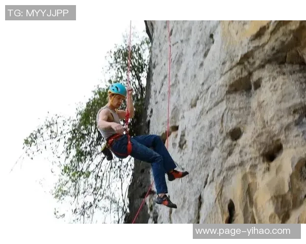 攀岩深度探索:揭秘上海攀岩队的转型与发展之路 攀岩深度探索:揭秘上海攀岩队的转型与发展之路